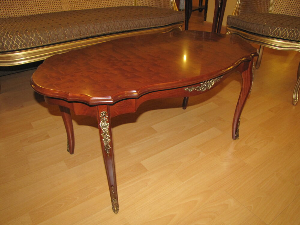 Table de centre Louis XV